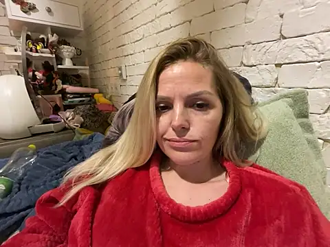 Snapshot of Angel_girllovemy chatting on January 27, 4:54 pm Angel girllovemy online show from January 27, 4:54 pm