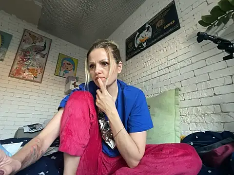 Snapshot of Angel_girllovemy chatting on February 13, 1:59 pm Angel girllovemy online show from February 13, 1:59 pm