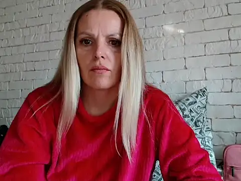 Snapshot of Angel_girllovemy chatting on September 23, 7:00 am Angel girllovemy online show from September 23, 7:00 am
