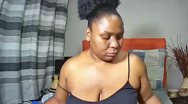 Snapshot of missboobsxx chatting on January 20, 7:46 pm missboobsxx online show from January 20, 7:46 pm