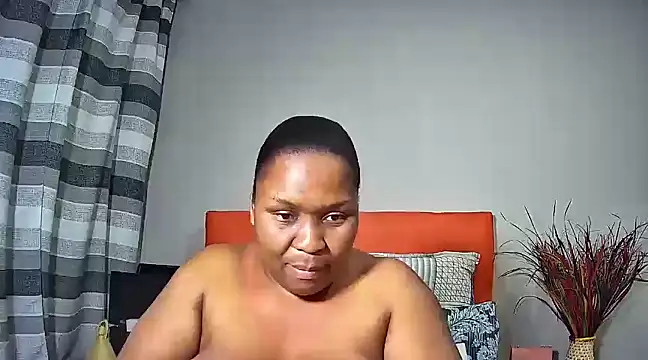 Snapshot of missboobsxx chatting on January 24, 6:56 pm missboobsxx online show from January 24, 6:56 pm