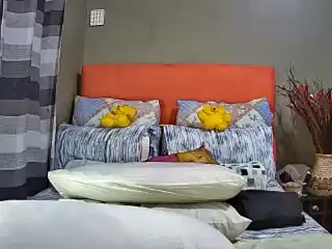 Snapshot of missboobsxx chatting on March 12, 2:20 am missboobsxx online show from March 12, 2:20 am