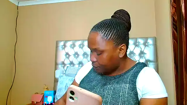 Snapshot of missboobsxx chatting on September 30, 12:54 pm missboobsxx online show from September 30, 12:54 pm