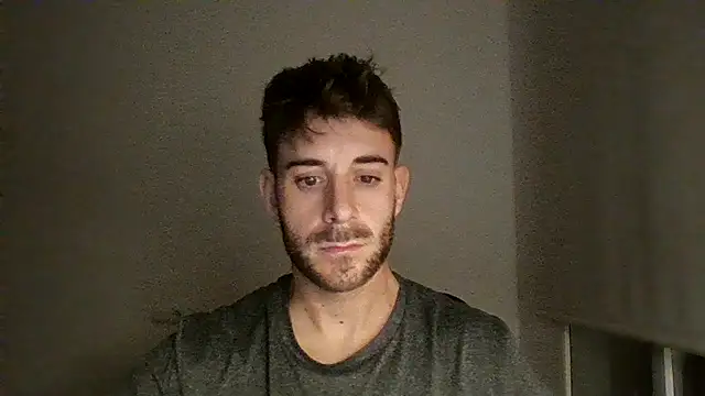 Snapshot of vargas90 chatting on November 8, 12:44 am vargas90 online show from November 8, 12:44 am