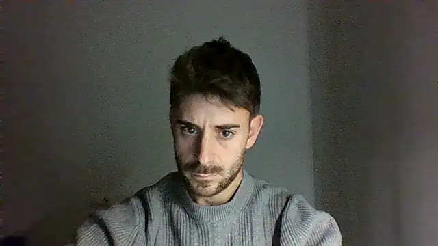 Snapshot of vargas90 chatting on November 30, 6:12 pm vargas90 online show from November 30, 6:12 pm