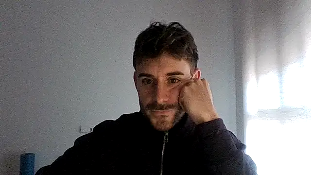 Snapshot of vargas90 chatting on December 4, 11:41 am vargas90 online show from December 4, 11:41 am