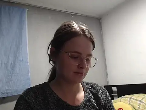 HellenMiyer1111 online show from February 10, 11:34 pm