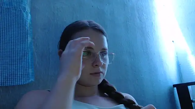 HellenMiyer1111 online show from February 18, 2:38 am