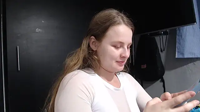 HellenMiyer1111 online show from February 25, 12:47 am