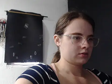 HellenMiyer1111 online show from December 5, 5:53 pm