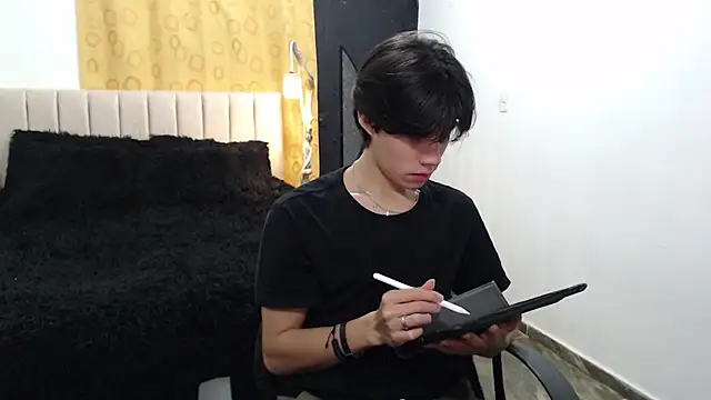 Elio-cam online show from February 23, 9:00 am