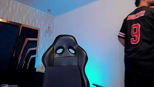 Snapshot of Petesevans chatting on December 22, 11:35 pm Petesevans online show from December 22, 11:35 pm