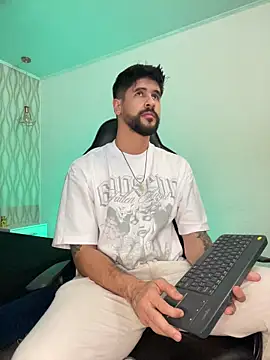 Snapshot of Petesevans chatting on January 17, 11:52 pm Petesevans online show from January 17, 11:52 pm