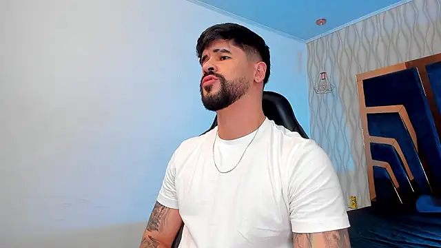 Snapshot of Petesevans chatting on January 31, 11:25 pm Petesevans online show from January 31, 11:25 pm