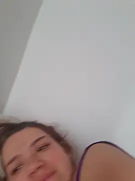 karlythothxh online show from September 28, 2:22 pm