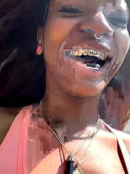 Snapshot of mochamimi chatting on September 13, 5:13 pm mochamimi online show from September 13, 5:13 pm