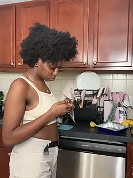 Snapshot of mochamimi chatting on October 25, 9:31 pm mochamimi online show from October 25, 9:31 pm