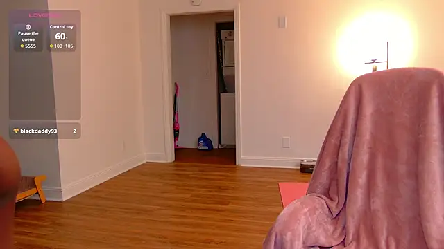 Snapshot of mochamimi chatting on November 25, 4:12 am mochamimi online show from November 25, 4:12 am