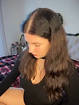 Snapshot of likaxxx chatting on December 25, 12:15 pm likaxxx online show from December 25, 12:15 pm