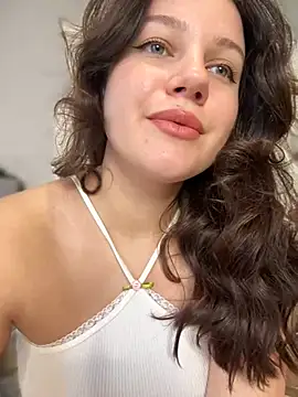 Snapshot of likaxxx chatting on February 5, 12:27 pm likaxxx online show from February 5, 12:27 pm