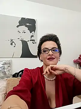 RebeccaNoble online show from February 9, 8:02 pm