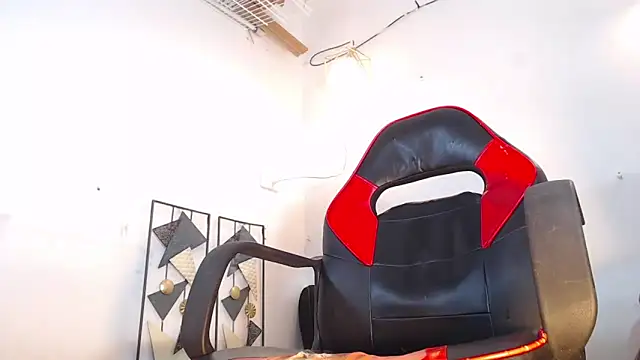 dann hill online show from October 21, 8:09 pm