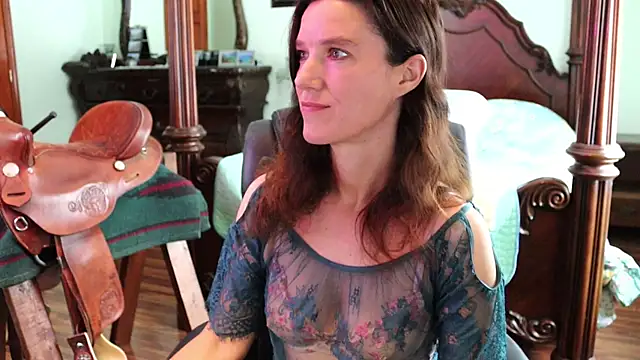 Snapshot of thornburyrose chatting on November 29, 7:06 pm thornburyrose online show from November 29, 7:06 pm