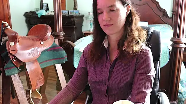 Snapshot of thornburyrose chatting on December 16, 7:30 pm thornburyrose online show from December 16, 7:30 pm