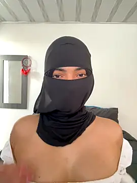 Snapshot of radiagazali chatting on November 10, 5:56 pm radiagazali online show from November 10, 5:56 pm