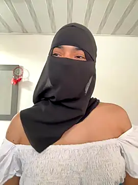 Snapshot of radiagazali chatting on November 20, 5:23 pm radiagazali online show from November 20, 5:23 pm