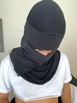 Snapshot of radiagazali chatting on November 29, 6:11 pm radiagazali online show from November 29, 6:11 pm