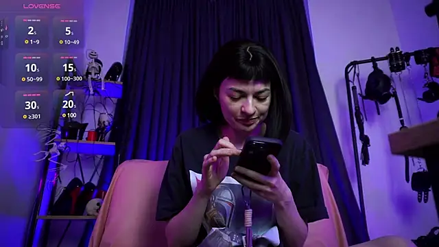 Snapshot of CyberXGoddess chatting on January 13, 2:28 am CyberXGoddess online show from January 13, 2:28 am