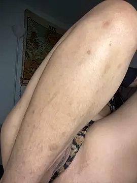 Snapshot of kiaraglam2 chatting on February 20, 5:55 am kiaraglam2 online show from February 20, 5:55 am