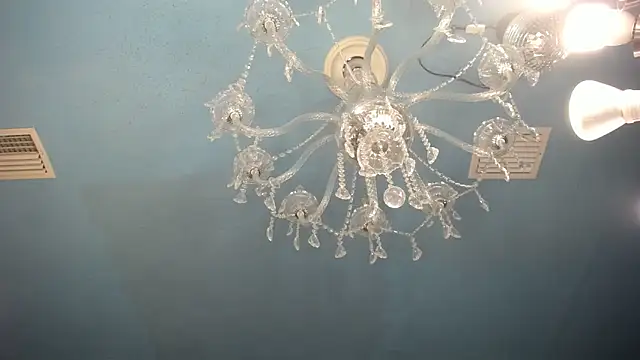 Snapshot of ADRIANNA_FOX chatting on March 23, 3:54 am ADRIANNA FOX online show from March 23, 3:54 am