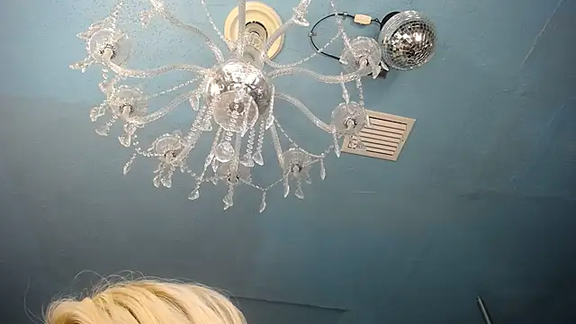 Snapshot of ADRIANNA_FOX chatting on October 19, 7:14 pm ADRIANNA FOX online show from October 19, 7:14 pm