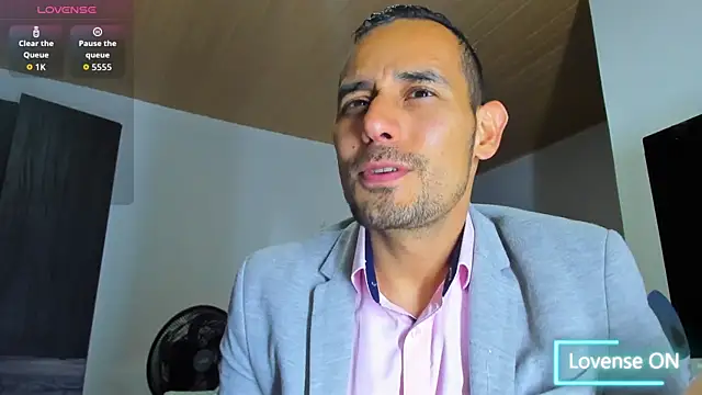 jhonyalzate2 online show from November 1, 12:34 am