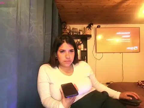 kaaq2 online show from February 14, 12:18 am