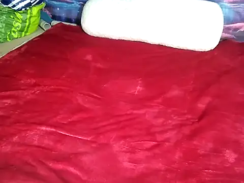 Snapshot of venpirinaxxx chatting on December 4, 9:12 pm venpirinaxxx online show from December 4, 9:12 pm