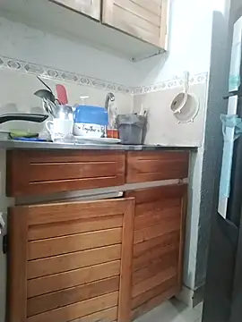 Vicky Rosse online show from April 16, 8:20 pm