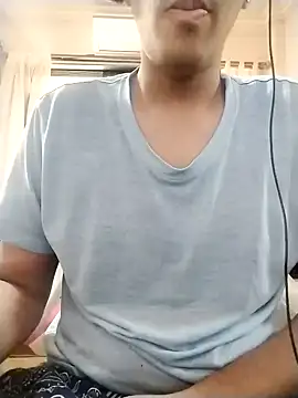 otyboy12 online show from December 18, 7:04 am