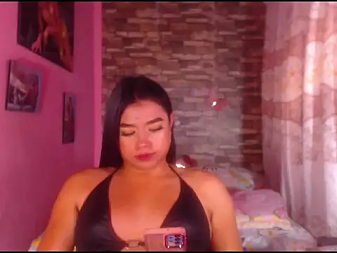 katrinawillff online show from February 18, 8:36 pm