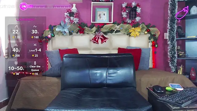 Snapshot of sharoll_nasty chatting on December 19, 7:40 pm sharoll nasty online show from December 19, 7:40 pm