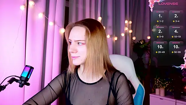 Snapshot of Ramona___ chatting on January 2, 5:46 am Ramona online show from January 2, 5:46 am