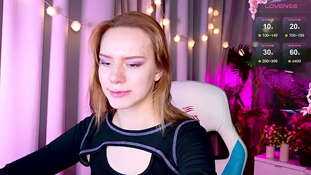 Snapshot of Ramona___ chatting on January 6, 5:30 am Ramona online show from January 6, 5:30 am