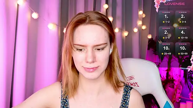 Snapshot of Ramona___ chatting on January 10, 5:37 am Ramona online show from January 10, 5:37 am