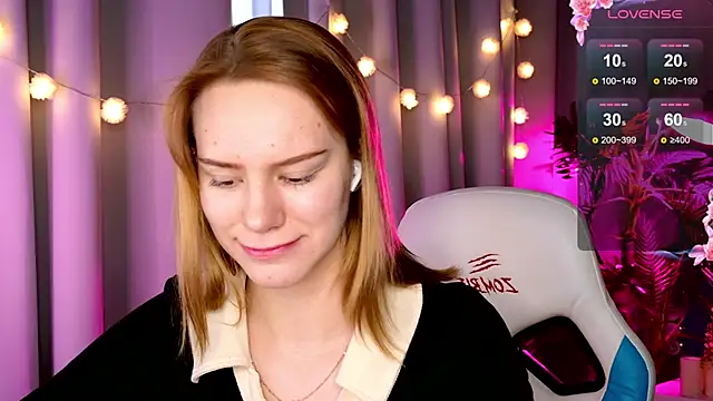 Snapshot of Ramona___ chatting on January 20, 9:24 am Ramona online show from January 20, 9:24 am