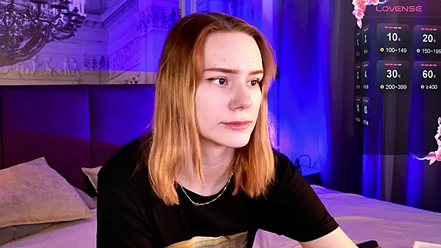 Snapshot of Ramona___ chatting on February 1, 6:10 am Ramona online show from February 1, 6:10 am