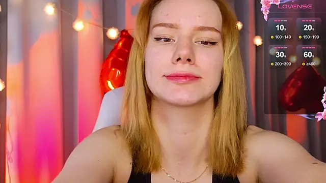 Snapshot of Ramona___ chatting on February 3, 6:02 am Ramona online show from February 3, 6:02 am