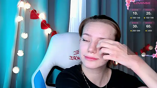 Snapshot of Ramona___ chatting on February 17, 12:38 pm Ramona online show from February 17, 12:38 pm