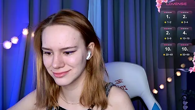 Snapshot of Ramona___ chatting on February 20, 6:06 am Ramona online show from February 20, 6:06 am